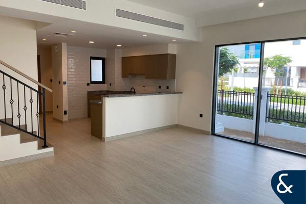 Flexible Cheques | Corner Unit | Brand New